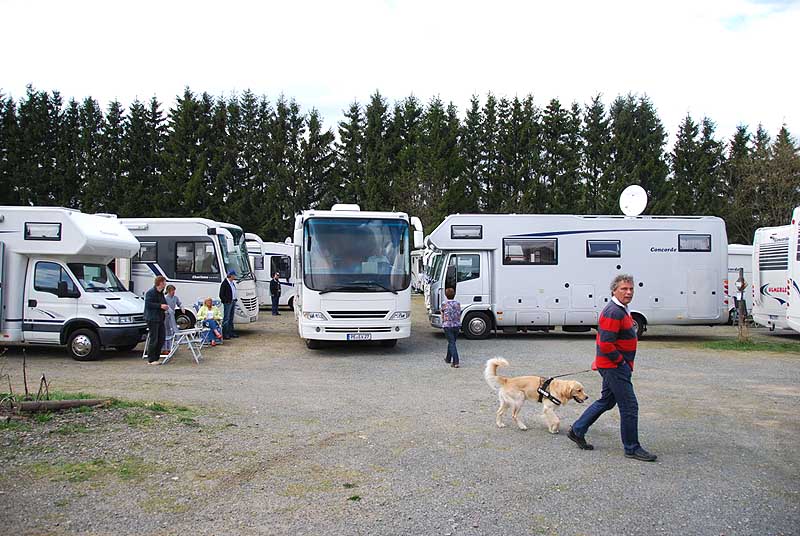 Da geht's rückwaärts in die Lücke!