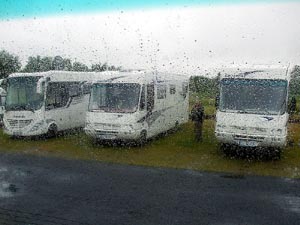 Die CRMF-Mobile im Regen