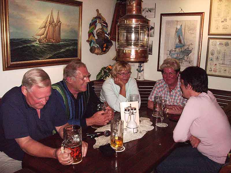 Gemütlicher Abend in der Barkasse