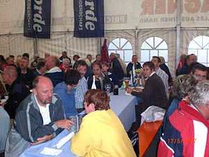 Die CRMFler im Zelt