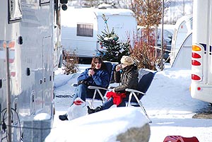 Petra und Jesseka beim Schoko-Kaffee