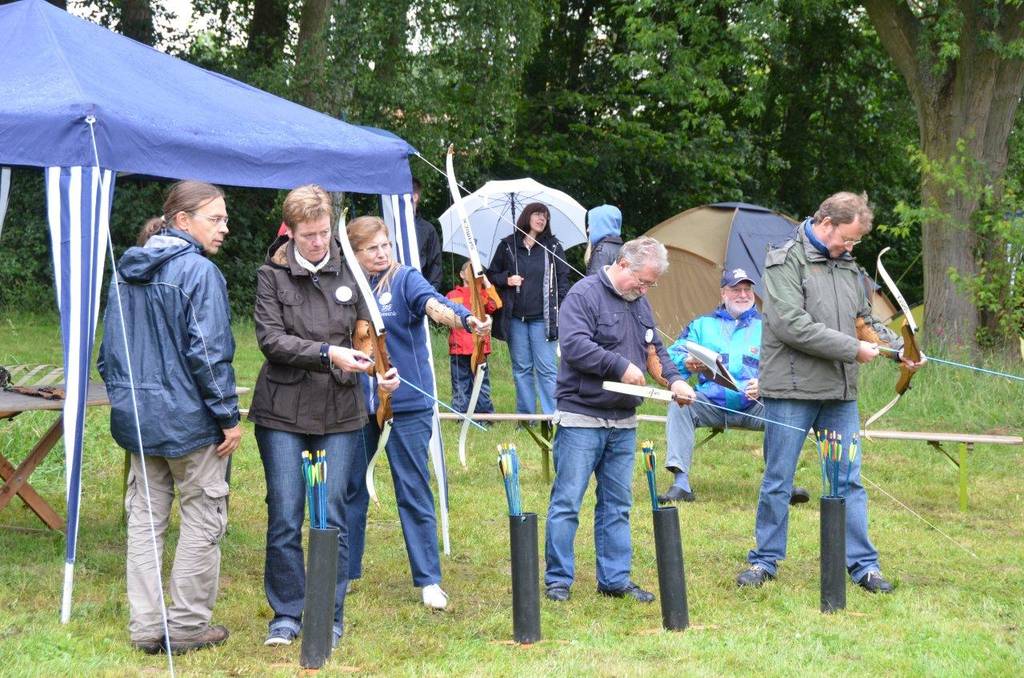 Beim Bogenschießen