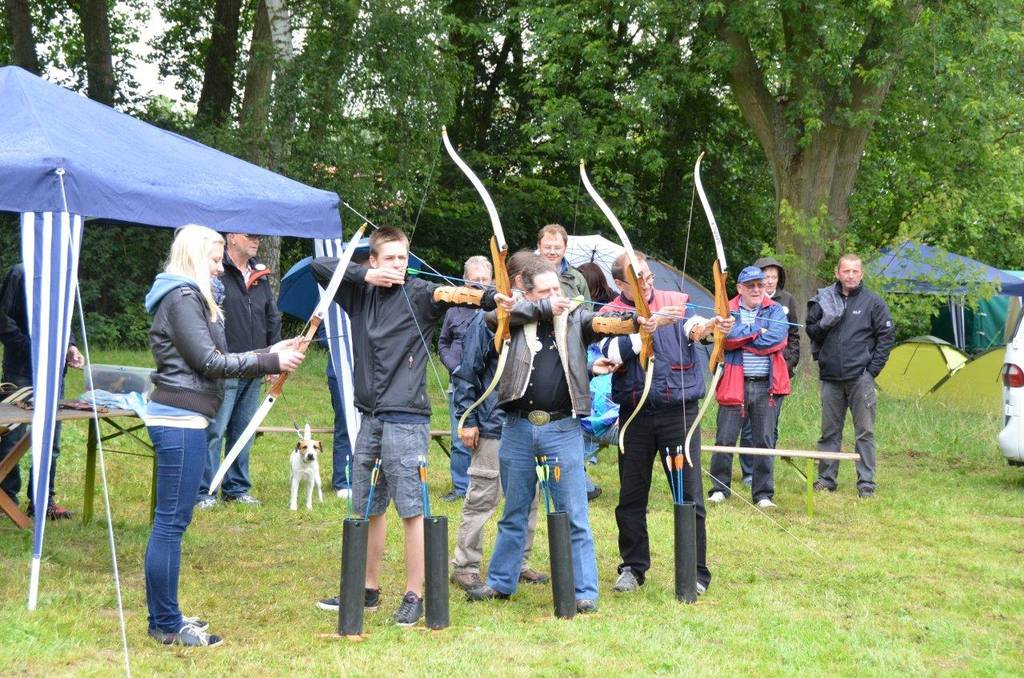 Beim Bogenschießen