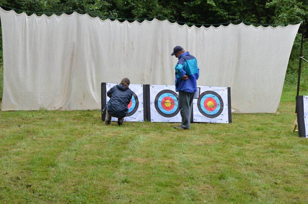 Beim Bogenschießen