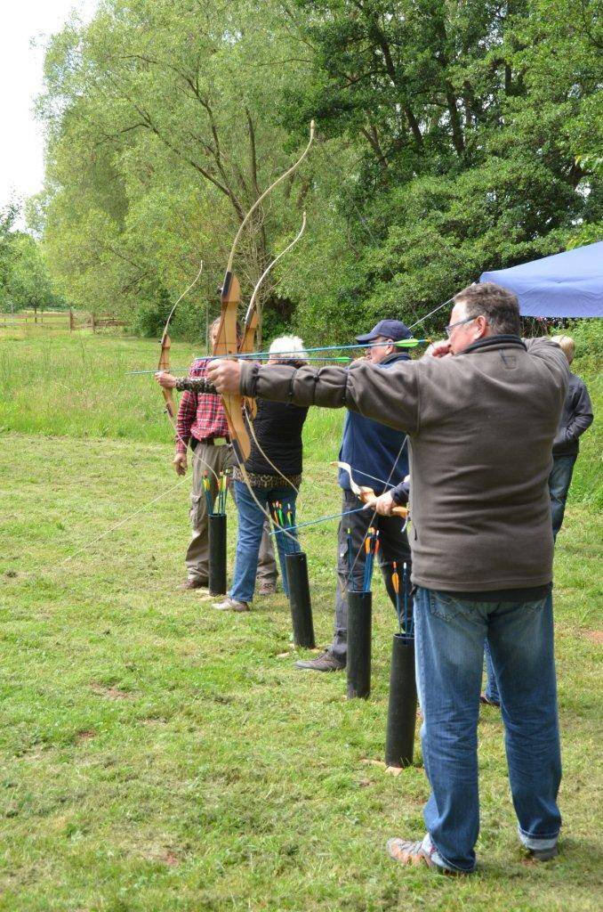 Beim Bogenschießen