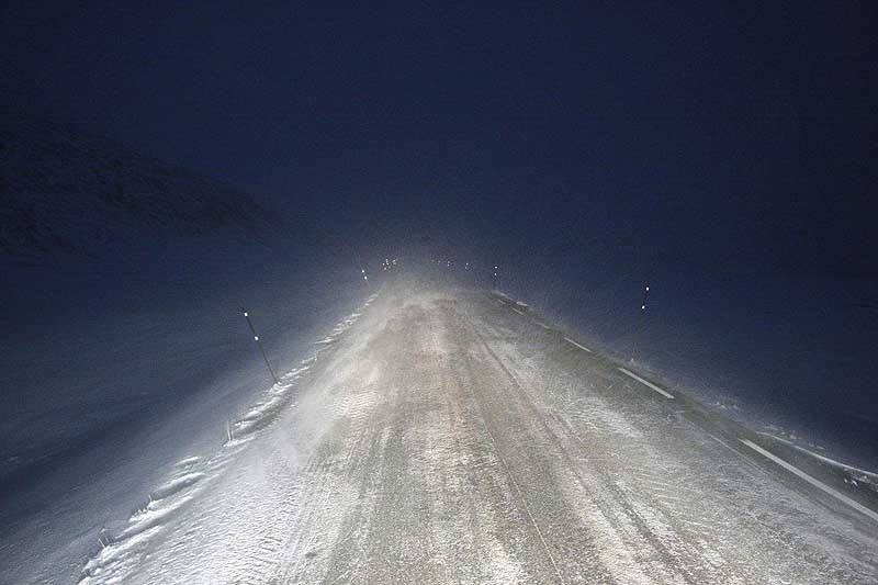 Eisglatte Strassen und schlechte Sicht erfordern eine sehr hohe Konzentration